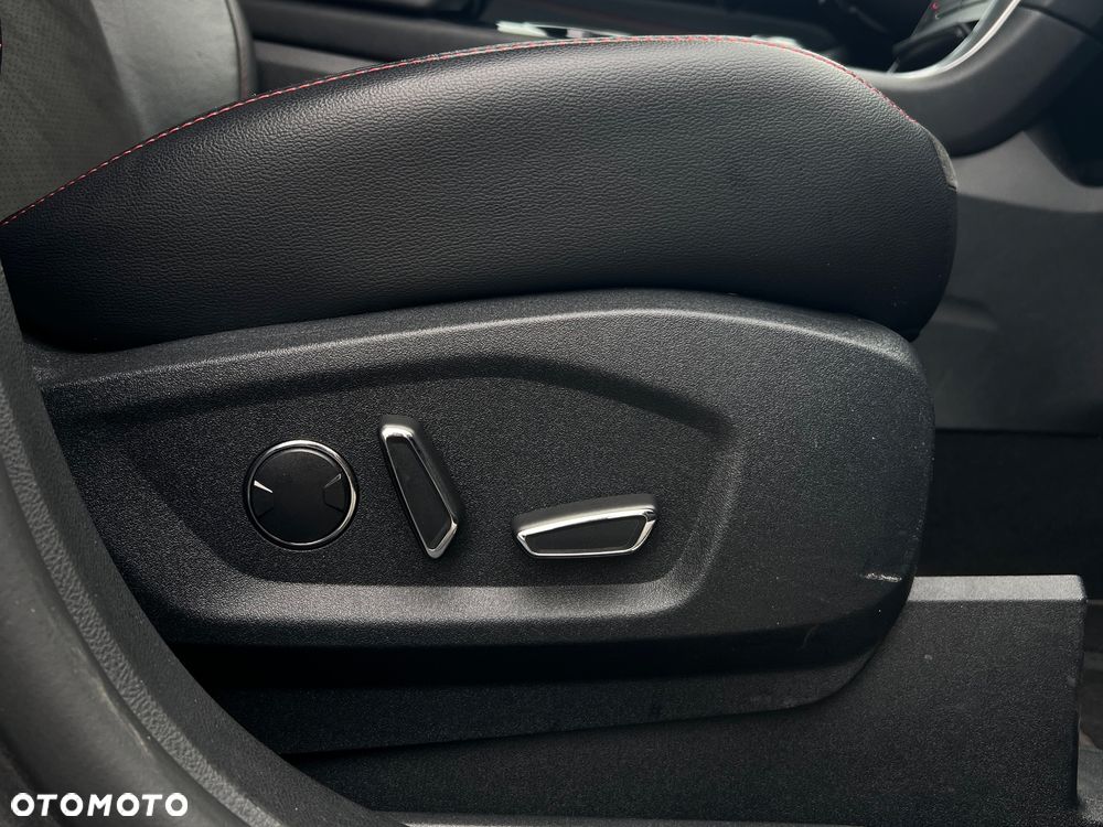 Ford S-Max 2.0 EcoBlue ST-Line - 19