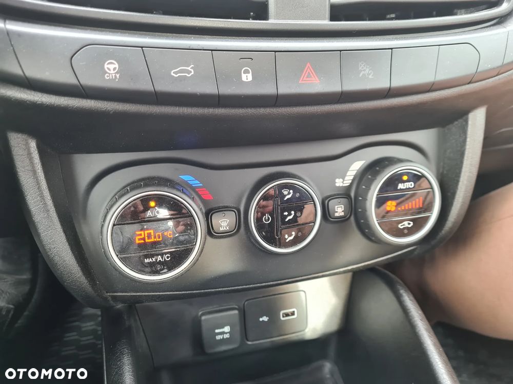 Fiat Tipo 1.4 16v Lounge - 16
