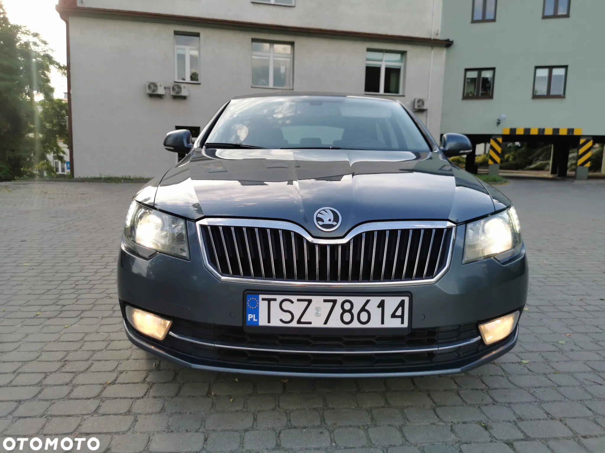 Skoda Superb 2.0 TDI 4x4 Elegance DSG - 14