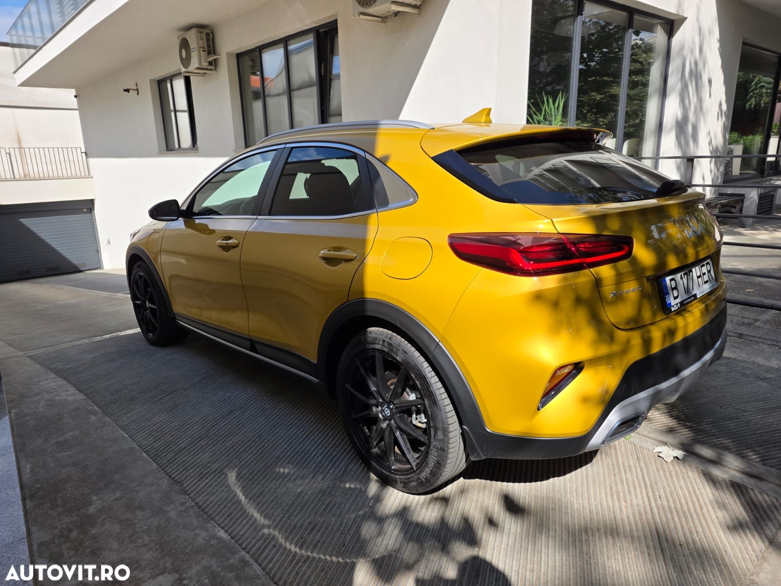 Kia XCeed 1.6 GDI 6DCT PHEV Vision - 11