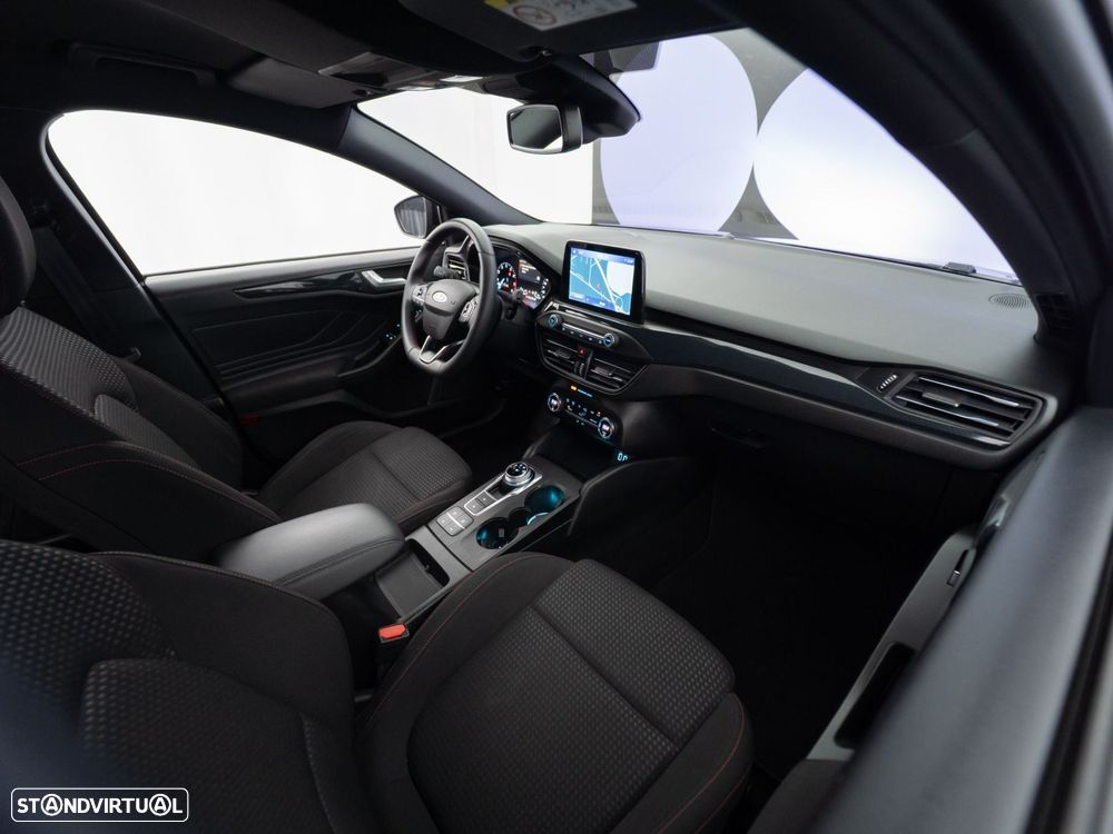 Ford Focus SW 1.0 EcoBoost ST-Line Aut. - 31