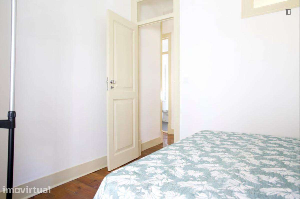 Apartamento com 3 quartos - localizado em Intendente Lisbon - Grande imagem: 3/13
