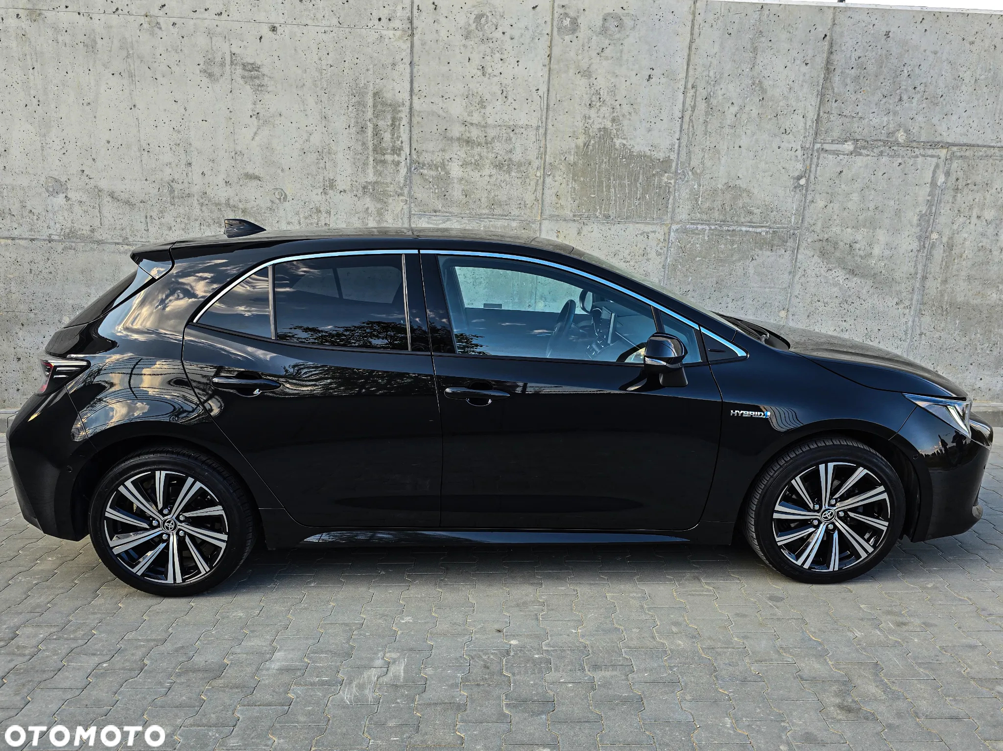 Toyota Corolla 1.8 Hybrid Executive - 15