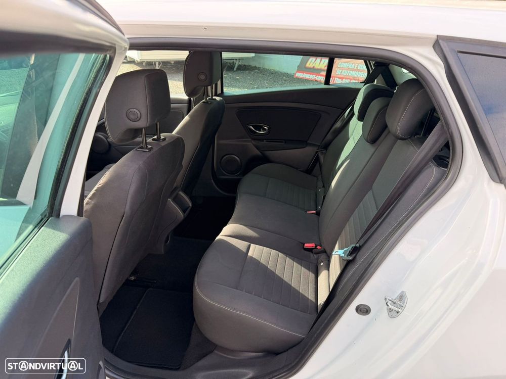 Renault Mégane Sport Tourer 1.5 dCi Limited - 8