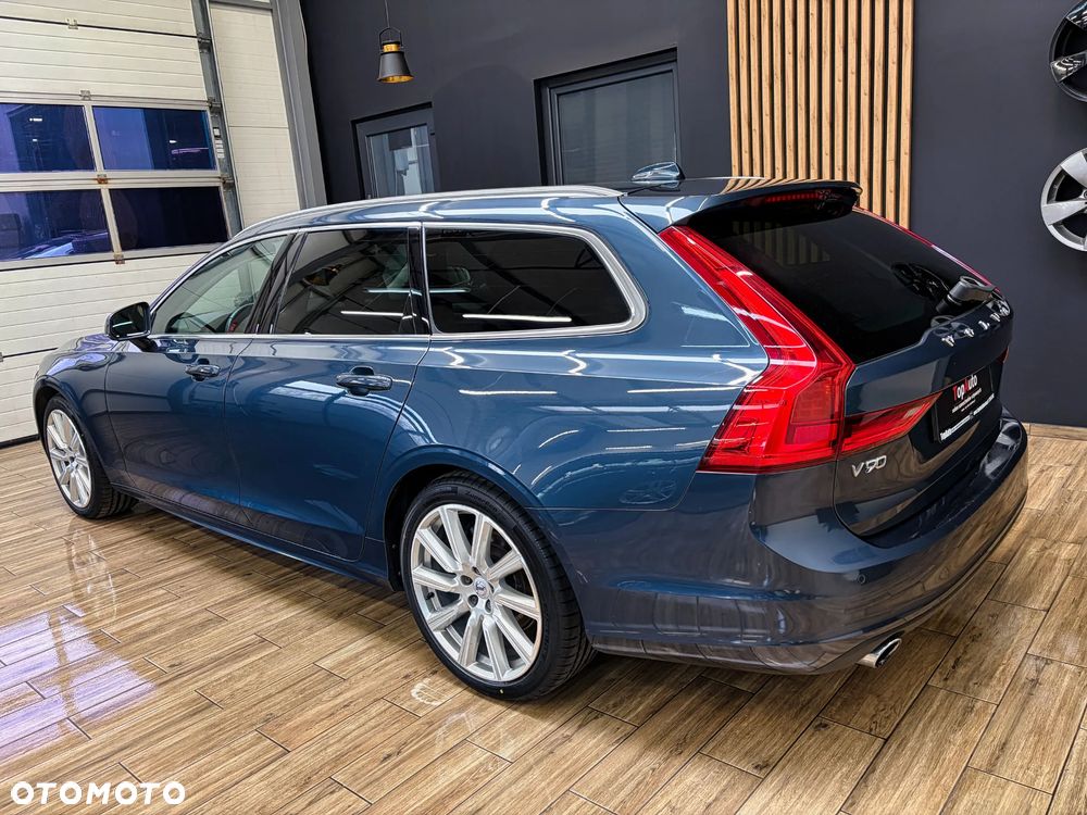 Volvo V90 D4 Geartronic Momentum Pro - 11