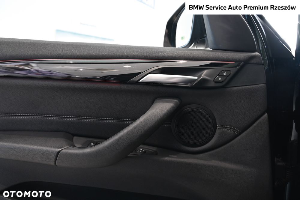 BMW X1 xDrive20d Sport Line - 12