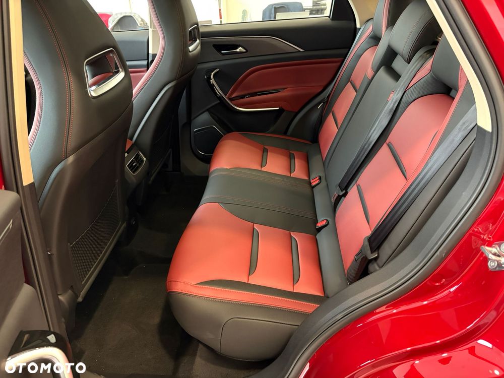 Bestune T77 1.5T Business DCT - 15