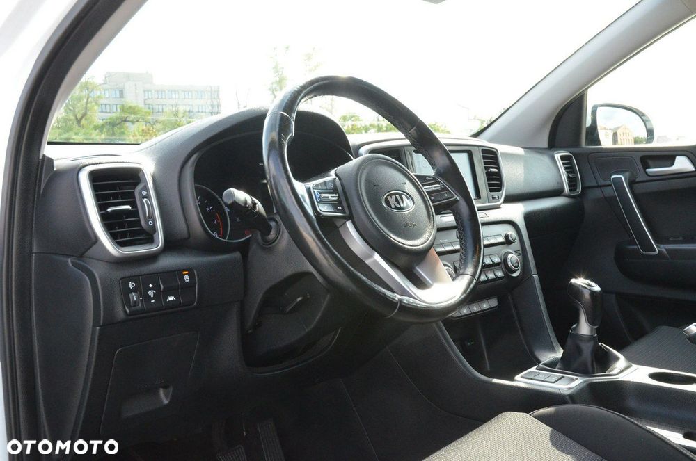 Kia Sportage 1.6 GDI 2WD ISG Spirit - 18