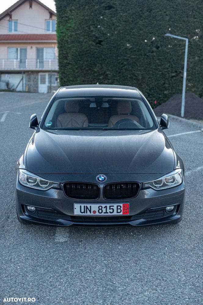 BMW Seria 3 320d Aut. - 3