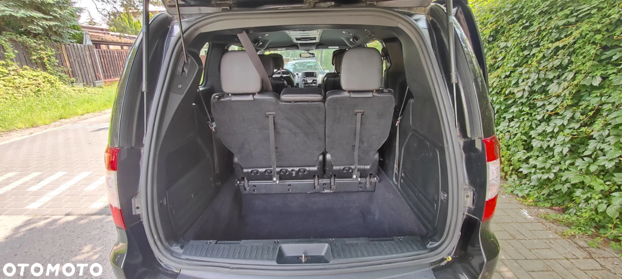 Chrysler Town & Country 3.6 Limited - 20