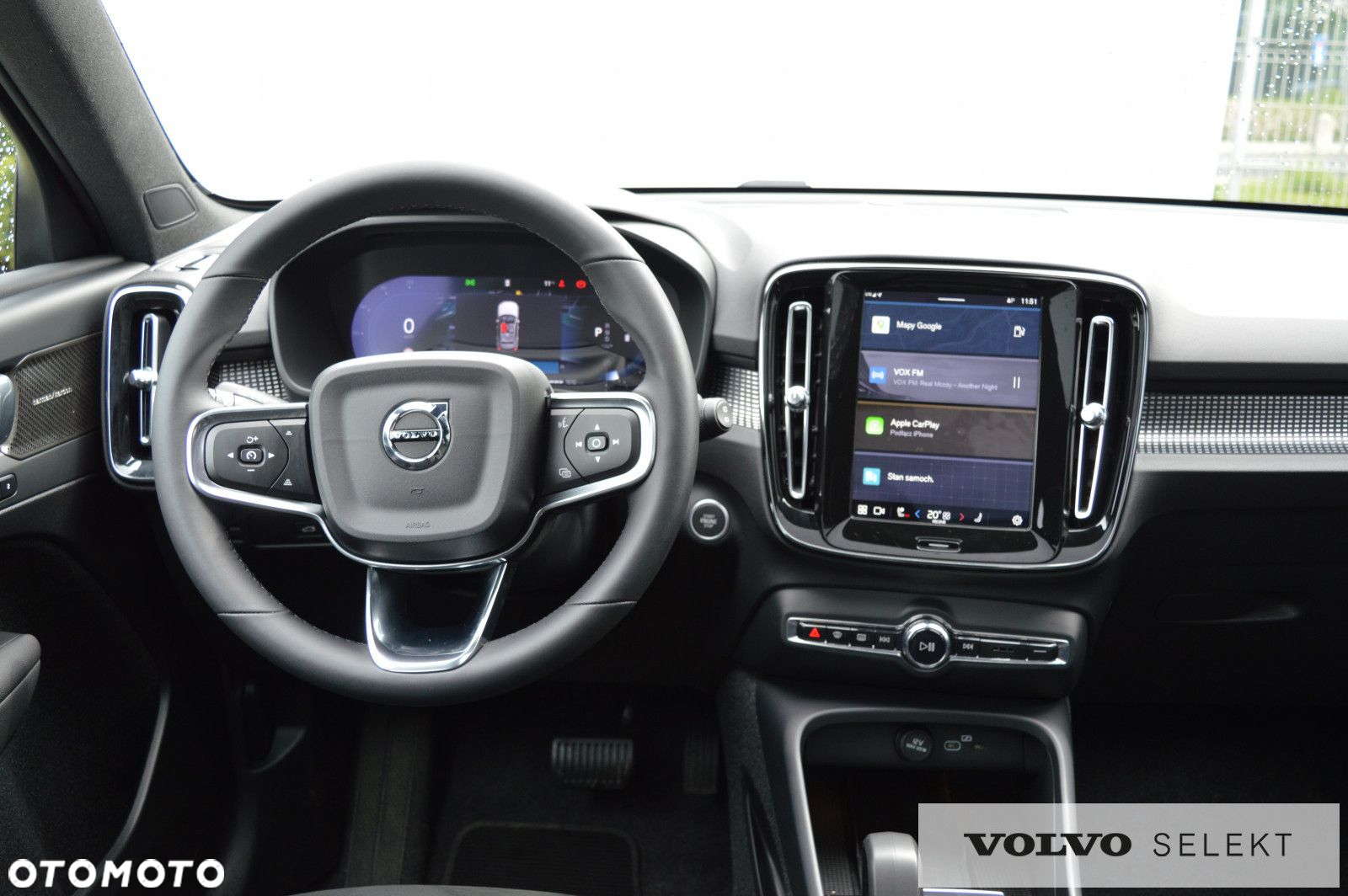 Volvo XC 40 - 18