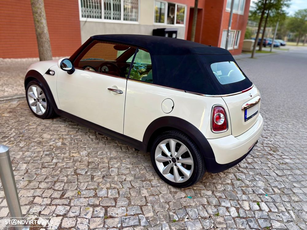MINI Cabrio Cooper SD Auto - 3