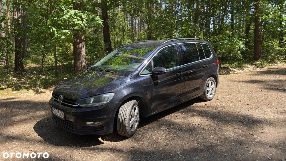Volkswagen Touran 1.6 TDI SCR DSG IQ.DRIVE - 2