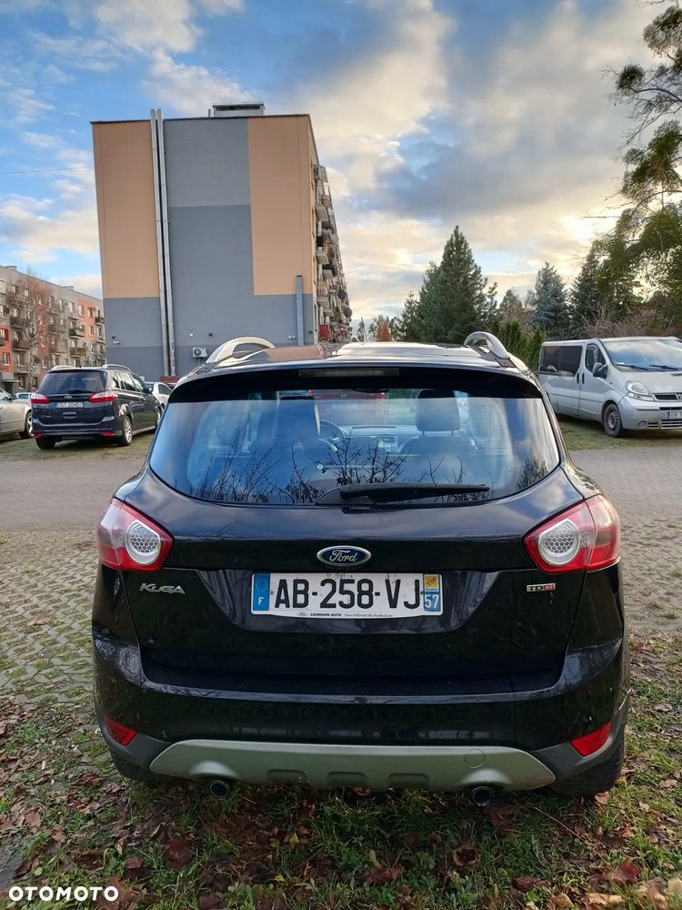 Ford Kuga 2.0 TDCi 2x4 Titanium - 18