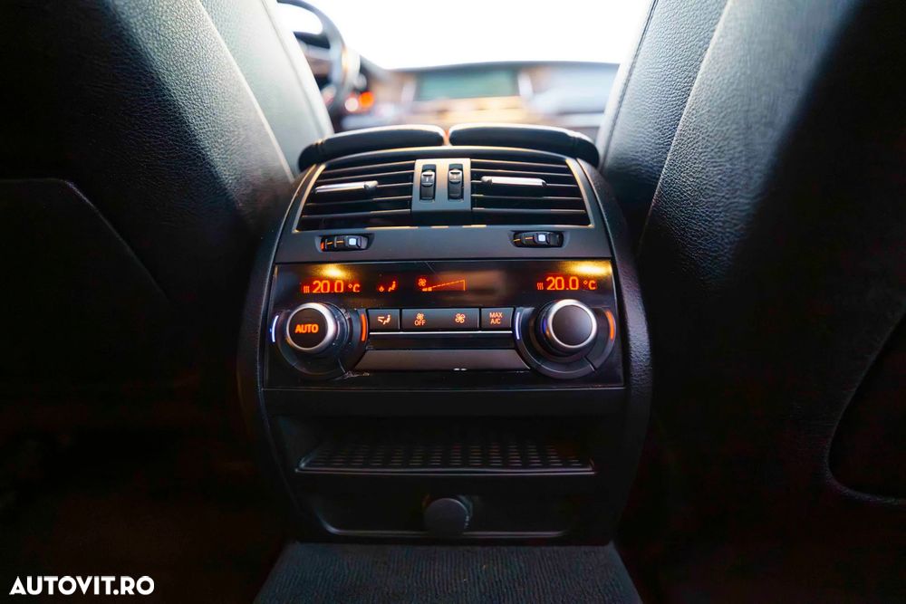 BMW Seria 5 530d Sport-Aut. Luxury Line - 16