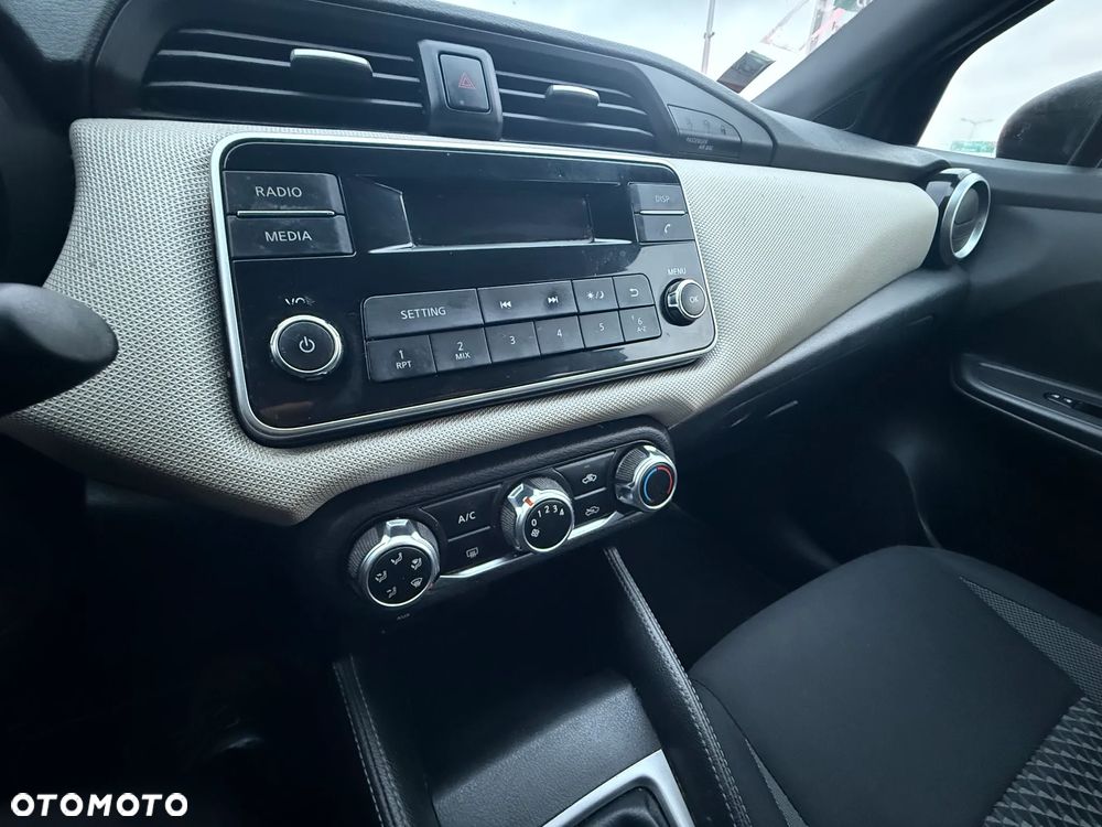 Nissan Micra 1.0 Visia - 14