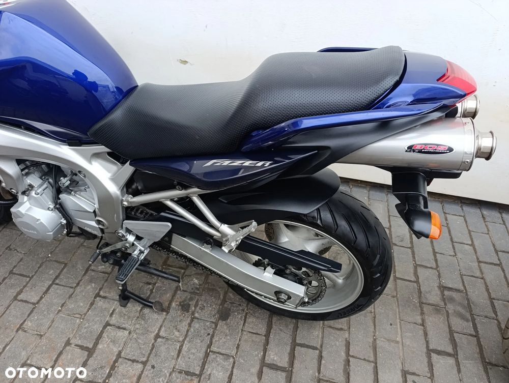 Yamaha FZ6 - 16
