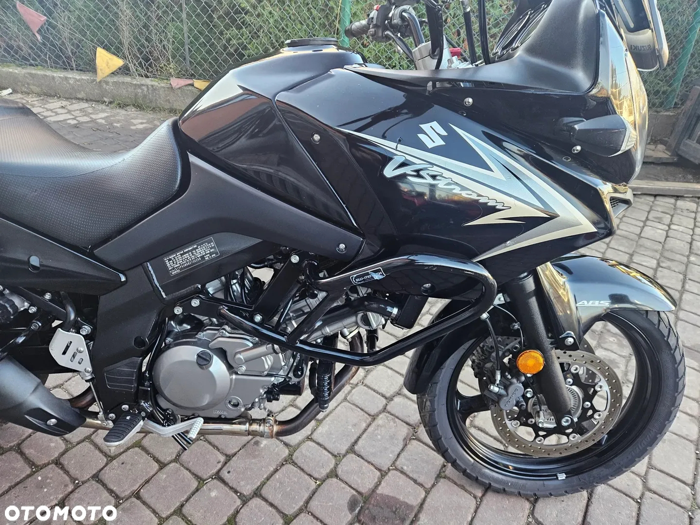 Suzuki DL - 2