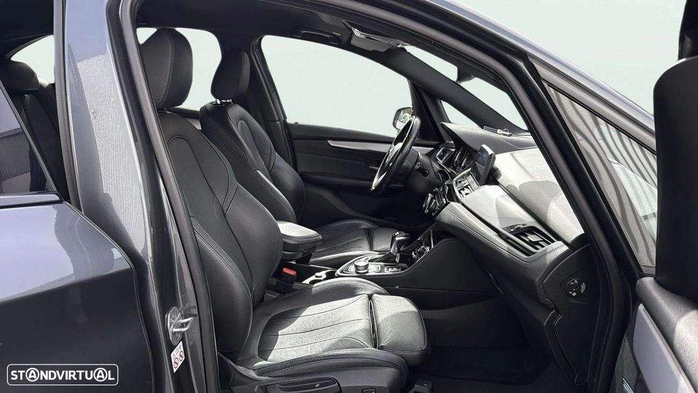BMW 225xe Active Tourer - 17