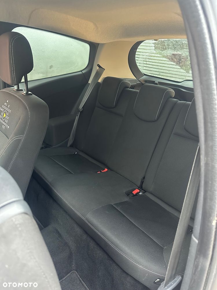 Renault Clio 1.2 16V Authentique - 6