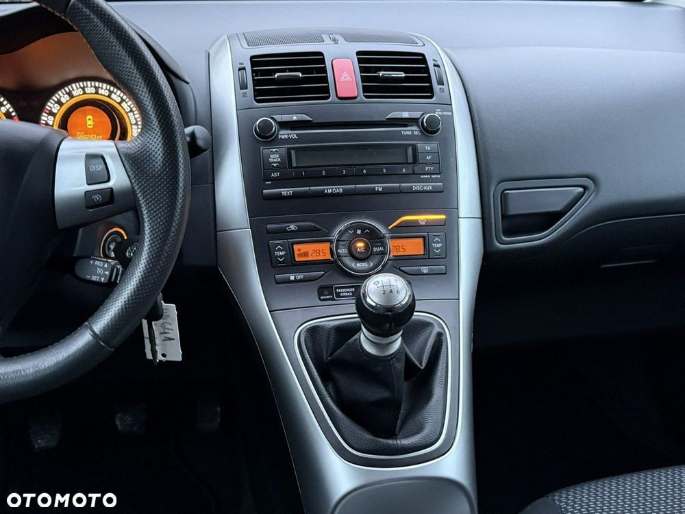 Toyota Auris 1.6 Comfort - 21