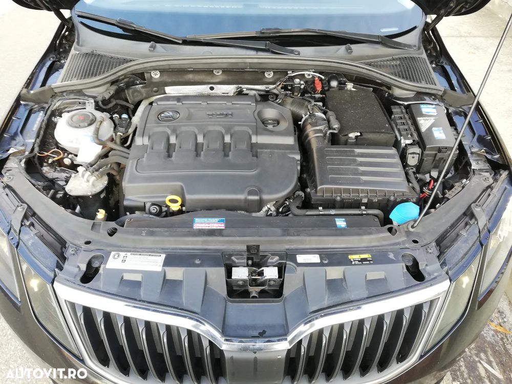 Skoda Octavia Combi Diesel 2.0 TDI Ambition - 14