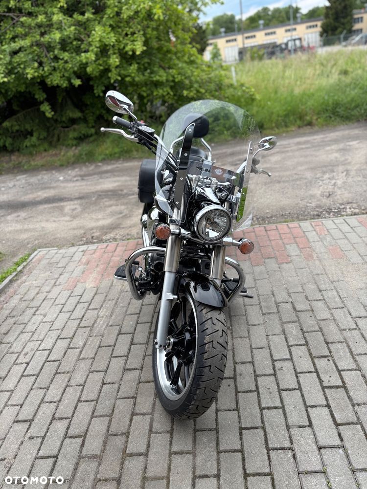 Suzuki Boulevard - 8