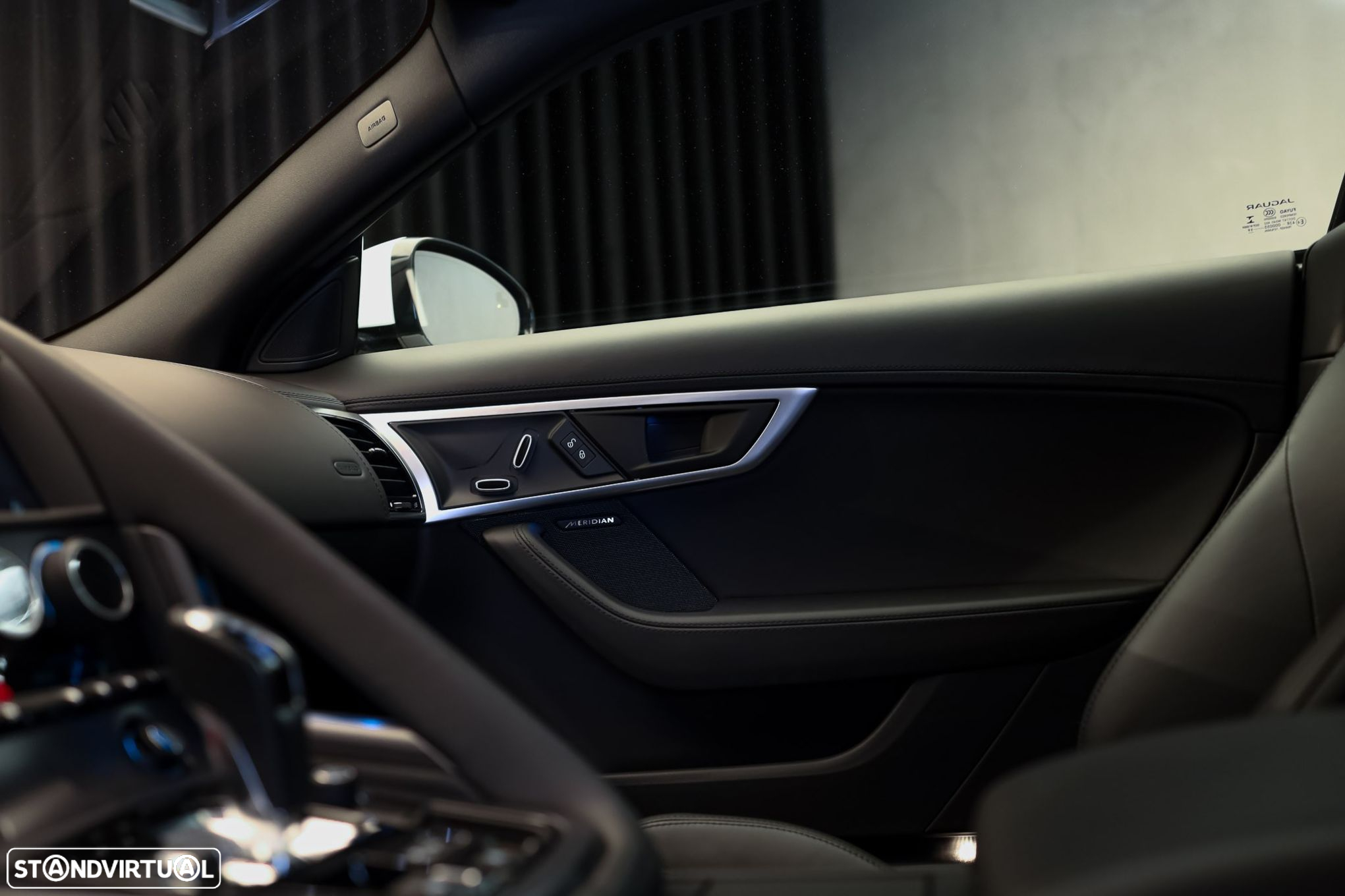 Jaguar F-Type 2.0 i4 R-Dynamic - 42