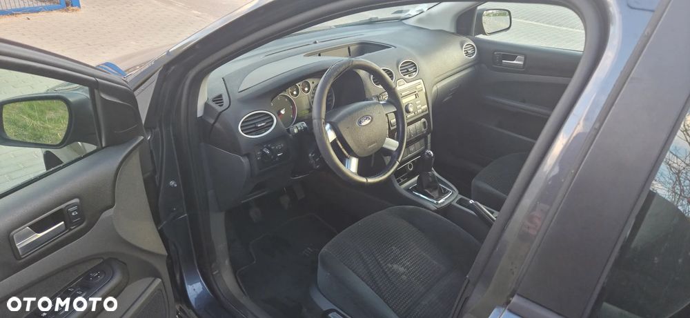 Ford Focus 1.8 TDCi Ghia - 16