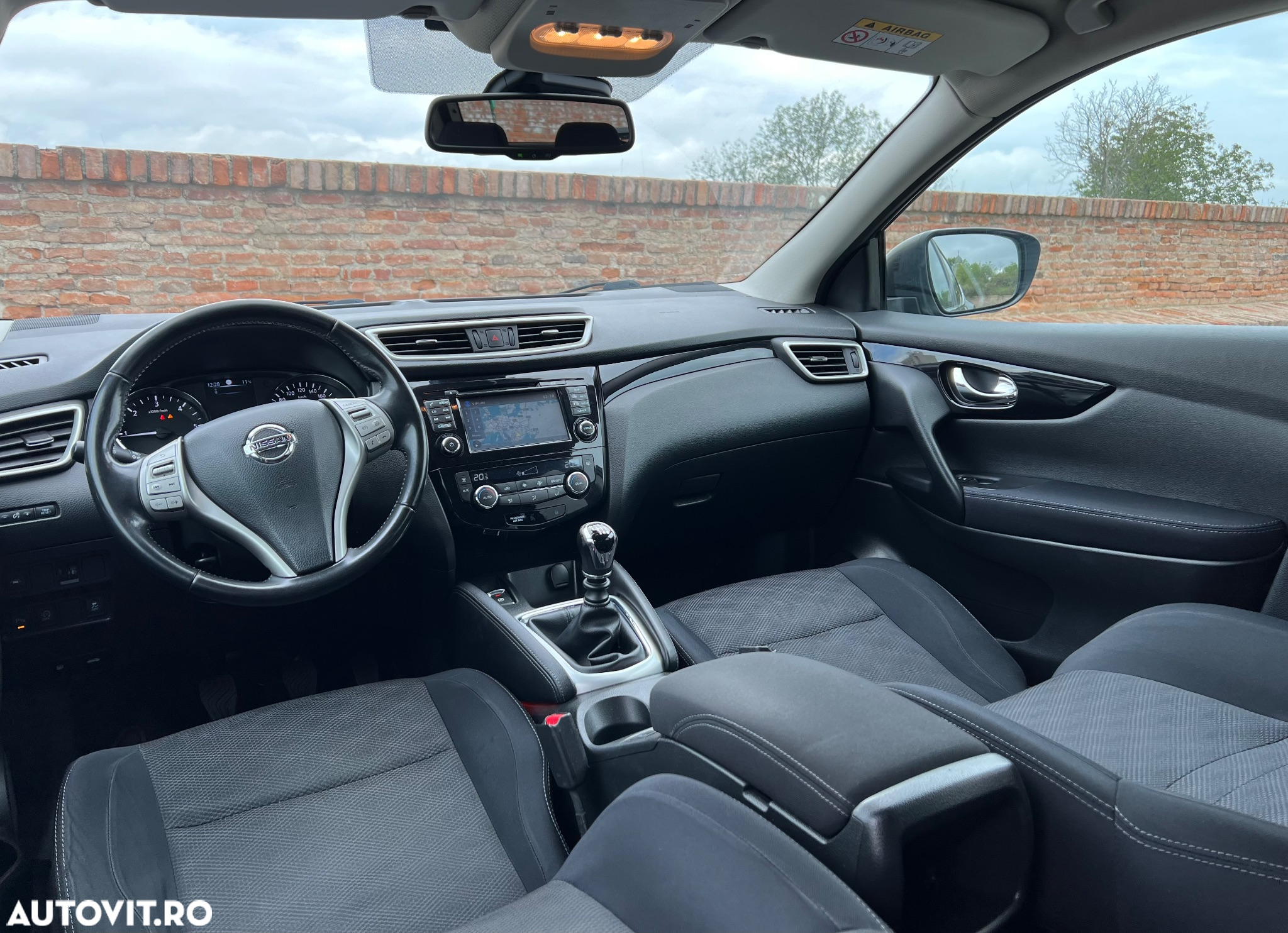 Nissan Qashqai 1.6 DCI Start/Stop N-Connecta - 11