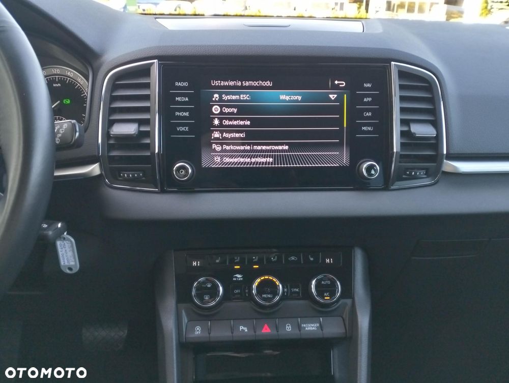 Skoda Karoq 1.6 TDI SCR DSG Ambition - 24