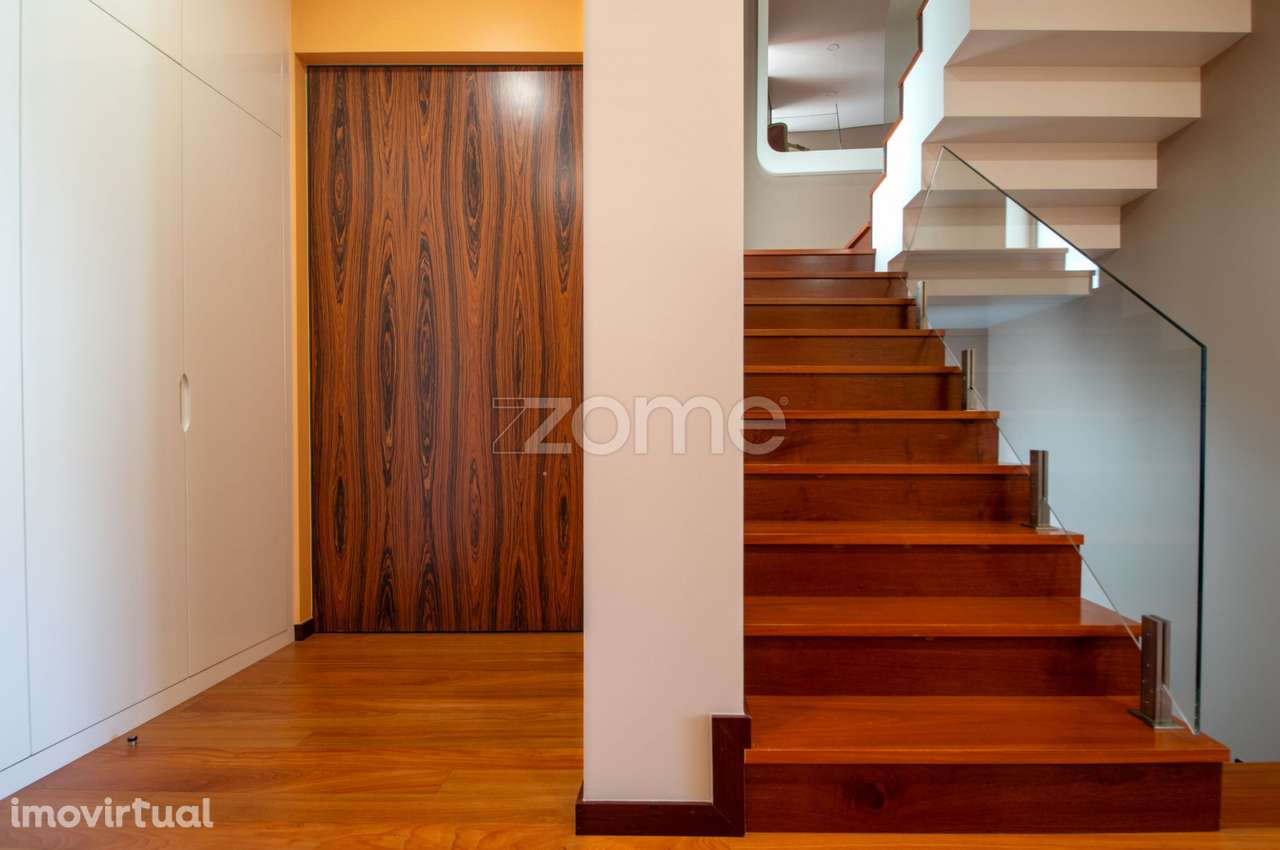 Moradia T4 com Piscina e Jardim | Ermesinde - Grande imagem: 2/44