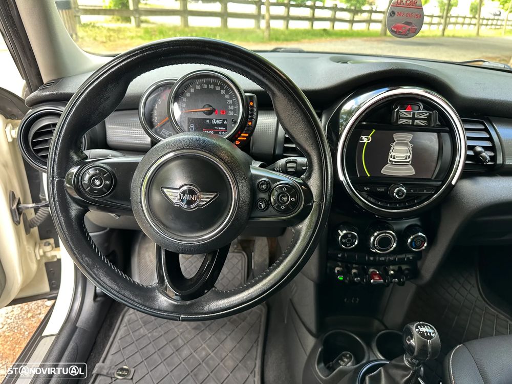 MINI 5 Portas Cooper D - 17