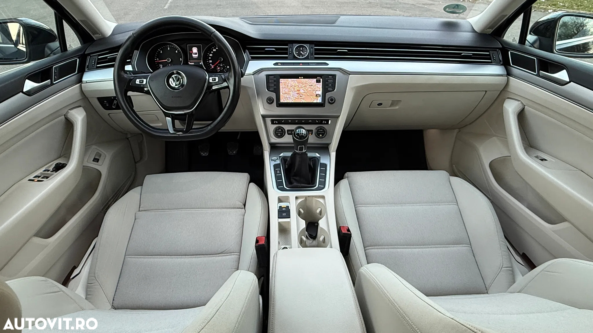 Volkswagen Passat 1.6 TDI (BlueMotion Technology) Comfortline - 2