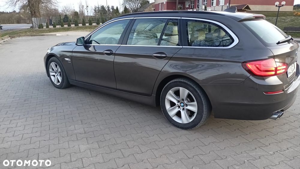 BMW Seria 5 525d xDrive Luxury Line - 5