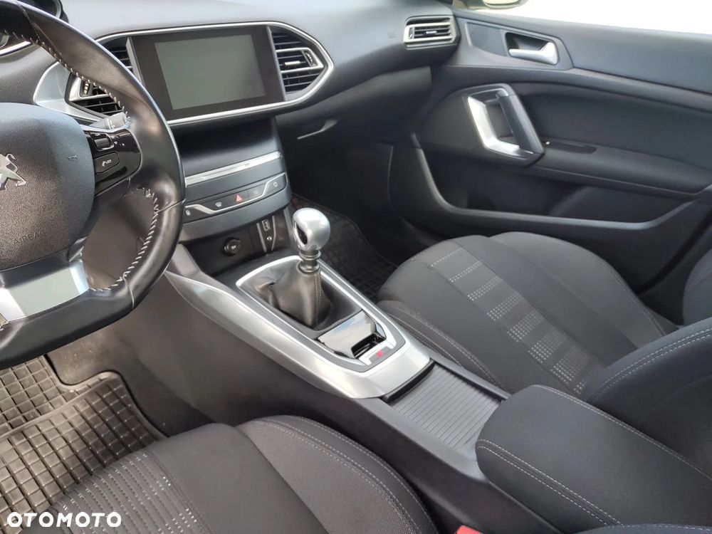 Peugeot 308 - 15
