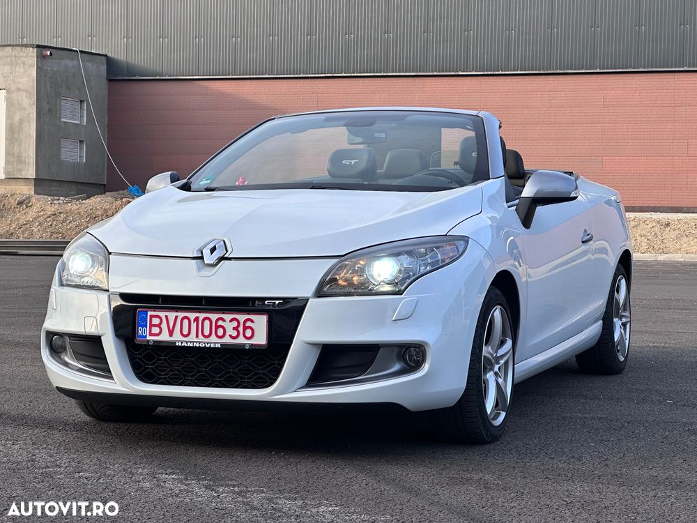 Renault Megane TCe 180 GT - 12