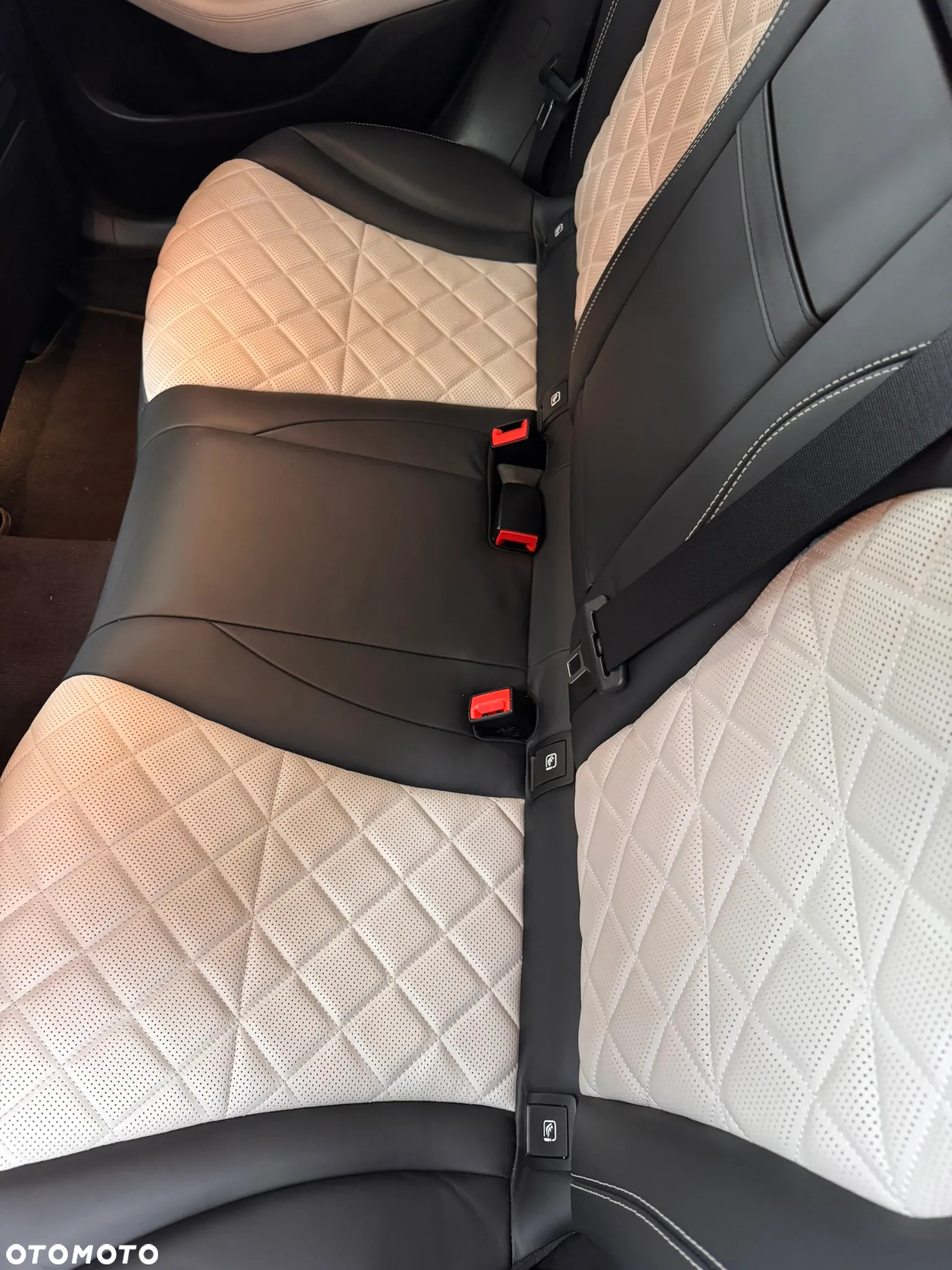 Mercedes-Benz EQC 400 4-Matic - 15