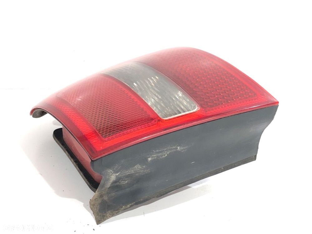 LAMPA PRAWY TYŁ - 119.00 PLN - AUDI A6 C5 Avant (4B5) 1997 - 2005 2.5 TDI 132 kW [180 KM] olej - 2