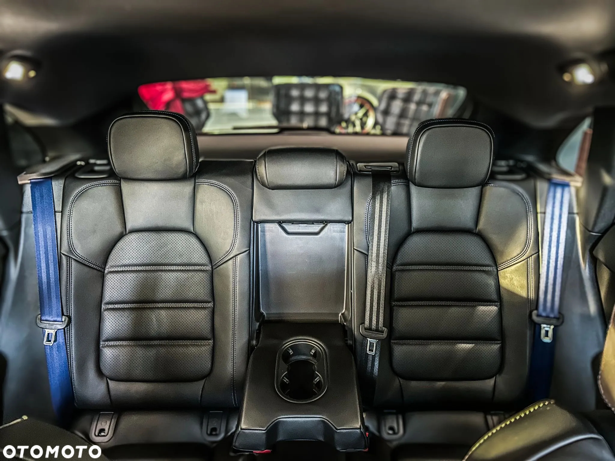 Porsche Macan T - 13