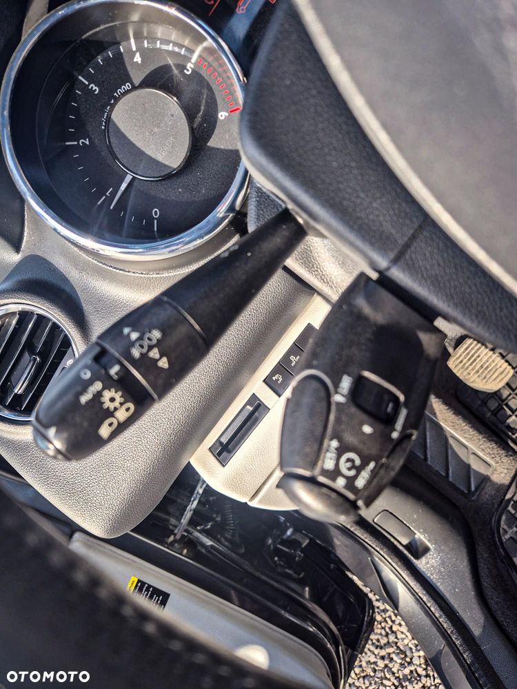 Peugeot 3008 HDi 150 Business-Line - 27