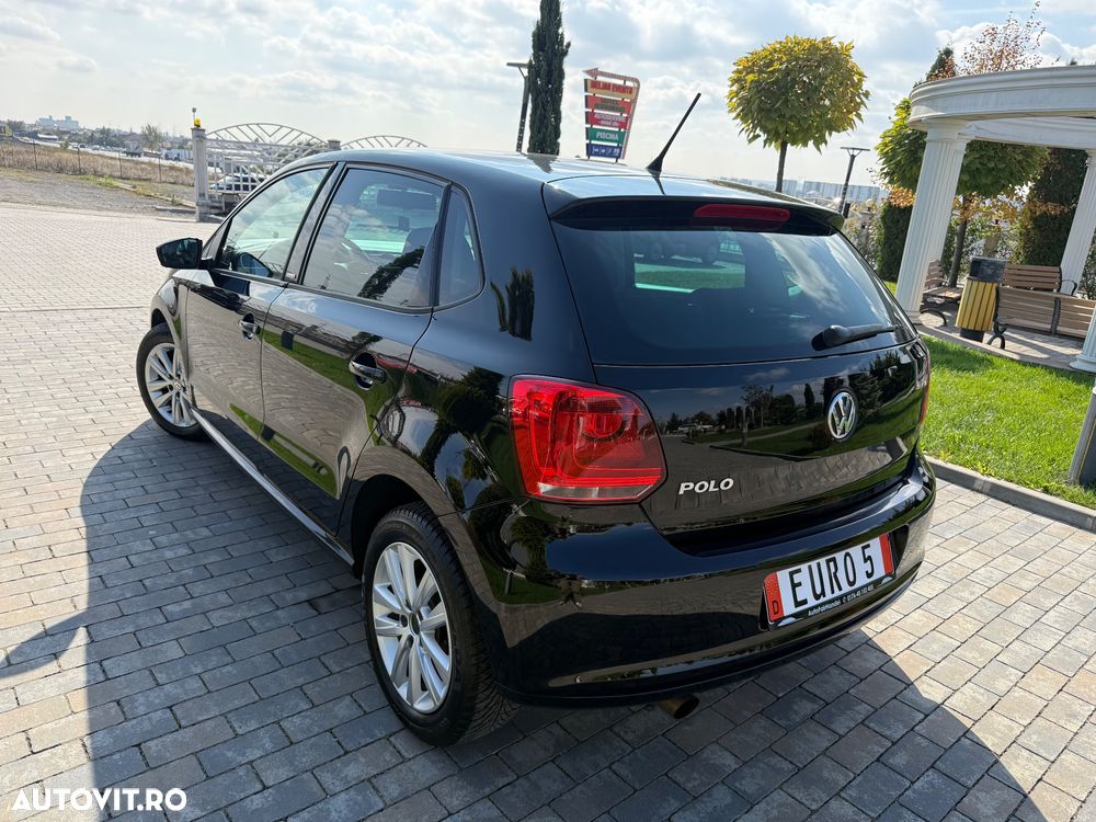 Volkswagen Polo 1.4 Highline DSG - 2