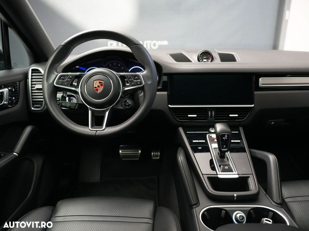 Porsche Cayenne Coupe S - 17