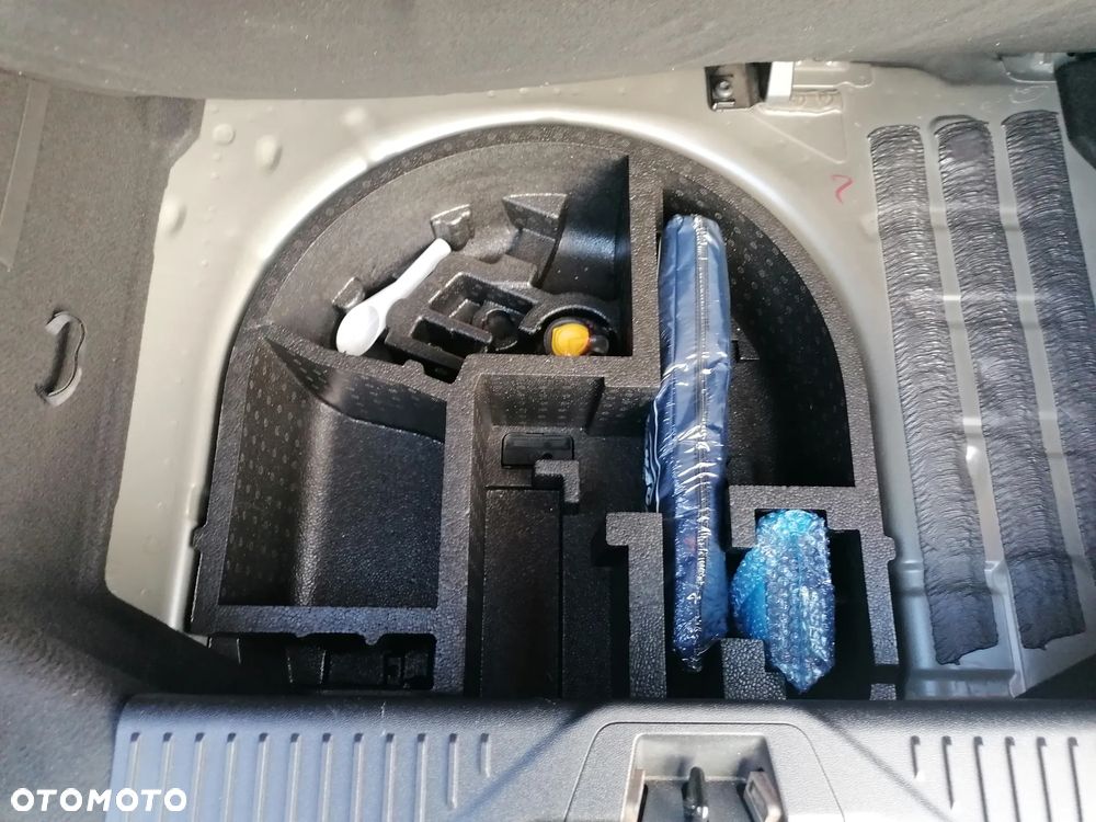 Ford Fiesta 1.1 Titanium - 28