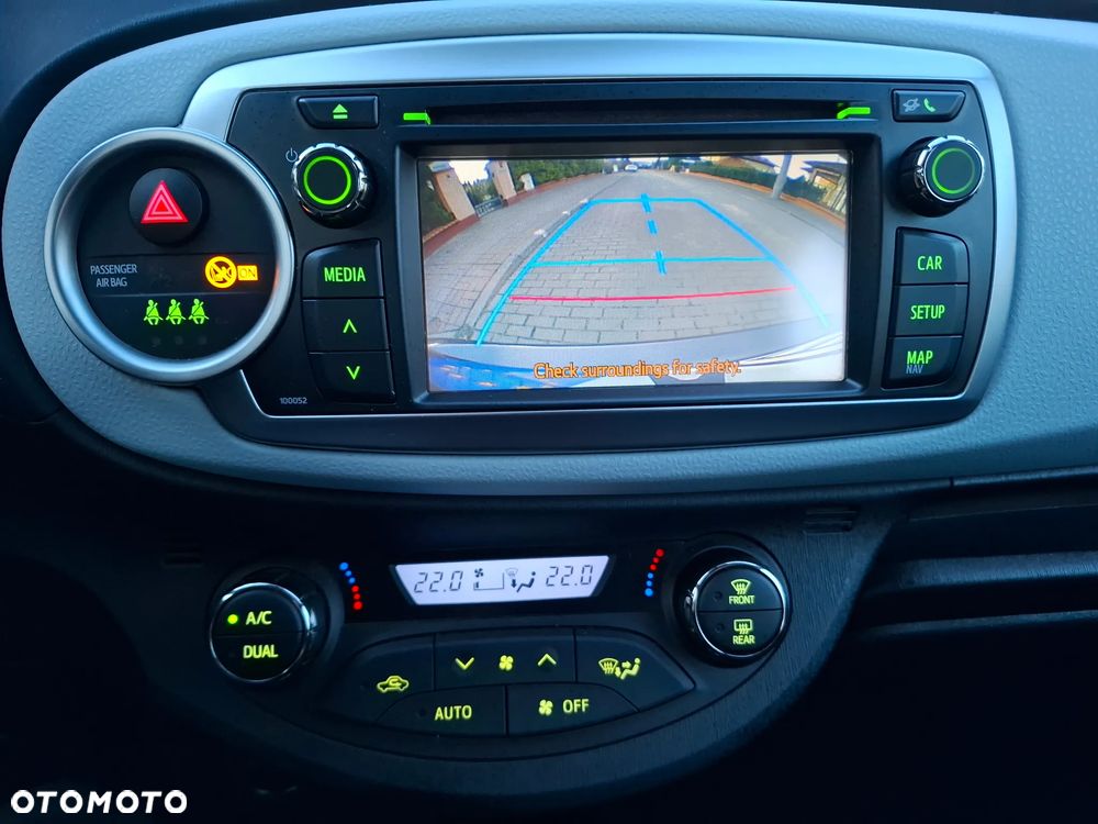 Toyota Yaris 1.5 VVT-i Life - 13