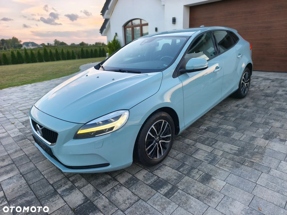 Volvo V40 D2 Drive-E Momentum - 3