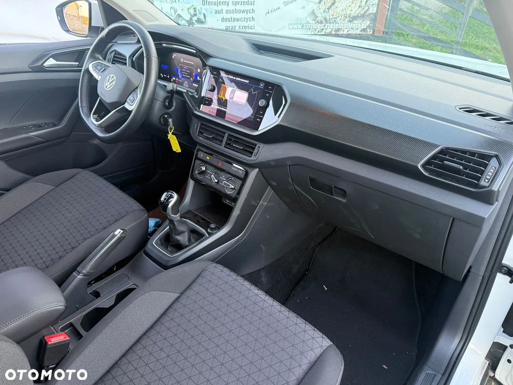 Volkswagen T-Cross - 11
