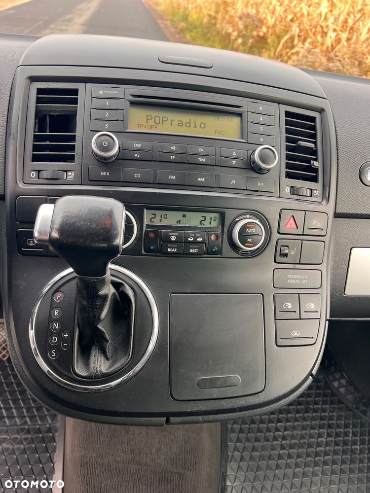 Volkswagen Multivan - 14