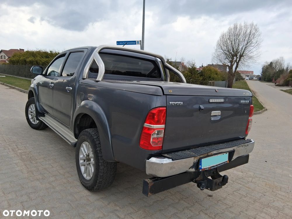Toyota Hilux 3.0 D-4D SR5 - 6
