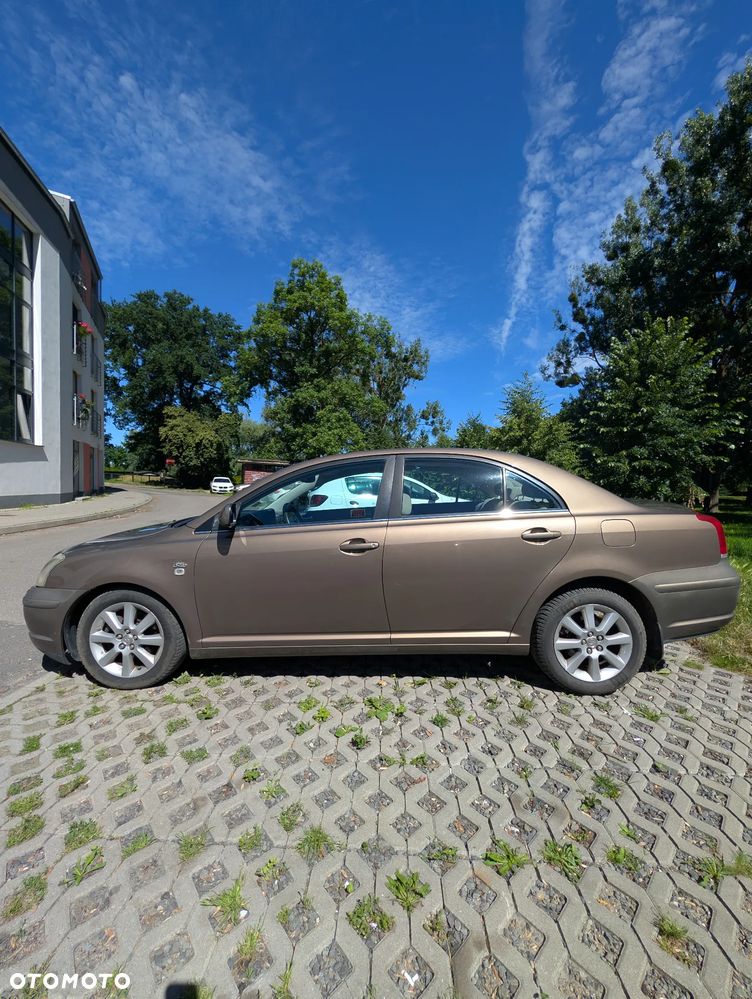 Toyota Avensis 2.0 D-4D Sol Plus - 3
